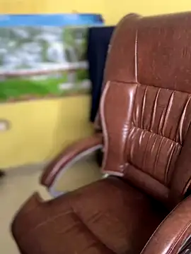 FlatVincy4 online show from December 2025 04:33:02 AM