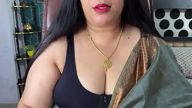 FlatVincy4 online show from May 2026 08:11:01 AM