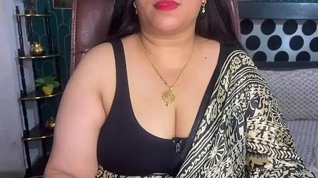 FlatVincy4 online show from May 2026 10:55:01 AM