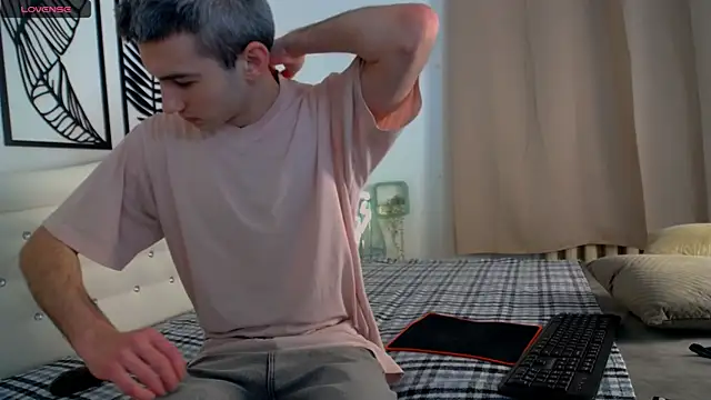 Devin Jay online show from February 2025 07:35:02 PM