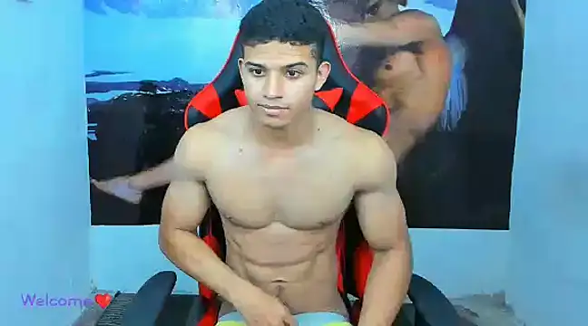 Snapshot of oliver_thompsson7 chatting on December 2024 05:13:01 PM oliver thompsson7 online show from December 2024 05:13:01 PM