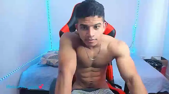 Snapshot of oliver_thompsson7 chatting on December 2024 08:04:01 PM oliver thompsson7 online show from December 2024 08:04:01 PM