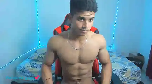 Snapshot of oliver_thompsson7 chatting on January 2025 04:46:01 PM oliver thompsson7 online show from January 2025 04:46:01 PM