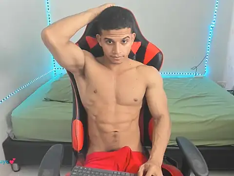 Snapshot of oliver_thompsson7 chatting on February 2026 06:50:01 PM oliver thompsson7 online show from February 2026 06:50:01 PM