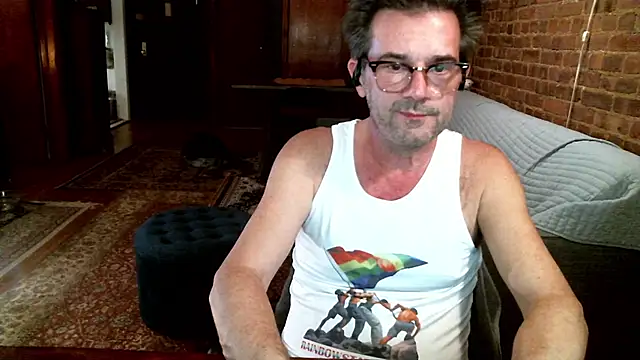 Snapshot of Johnny_Bottoms chatting on March 2026 12:03:01 AM Johnny Bottoms online show from March 2026 12:03:01 AM