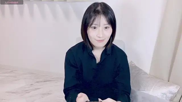 Snapshot of UYU_man chatting on February 2025 04:29:01 PM UYU man online show from February 2025 04:29:01 PM