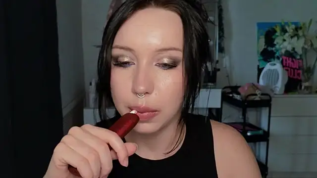 MoranaMissGod online show from May 2026 03:17:01 PM