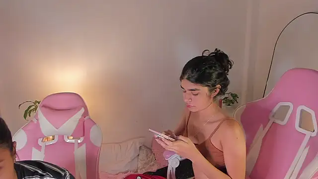 Snapshot of martina_roldam chatting on September 2025 02:37:02 AM martina roldam online show from September 2025 02:37:02 AM