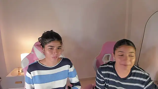 Snapshot of martina_roldam chatting on September 2025 02:16:01 AM martina roldam online show from September 2025 02:16:01 AM