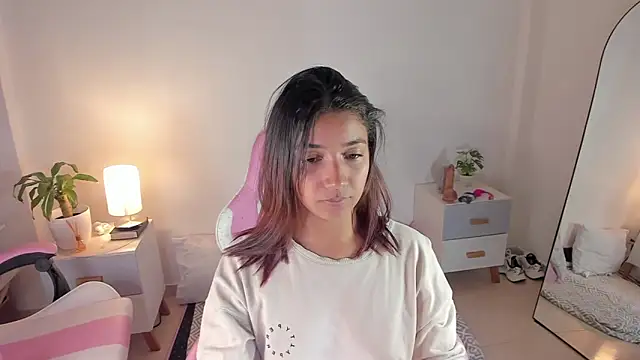 Snapshot of martina_roldam chatting on October 2025 12:16:02 AM martina roldam online show from October 2025 12:16:02 AM