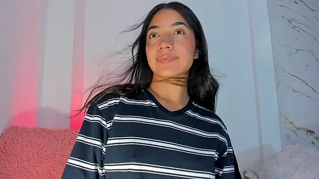 martina roldam online show from June 2026 06:52:02 AM