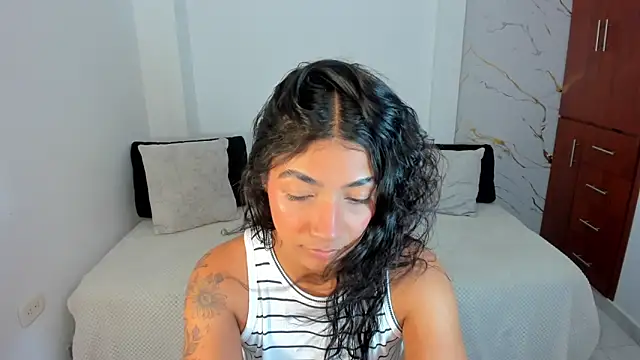 martina roldam online show from July 2026 02:35:02 AM