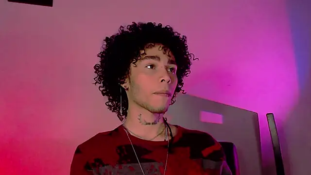 Snapshot of seven7xis chatting on January 2025 05:56:01 AM seven7xis online show from January 2025 05:56:01 AM