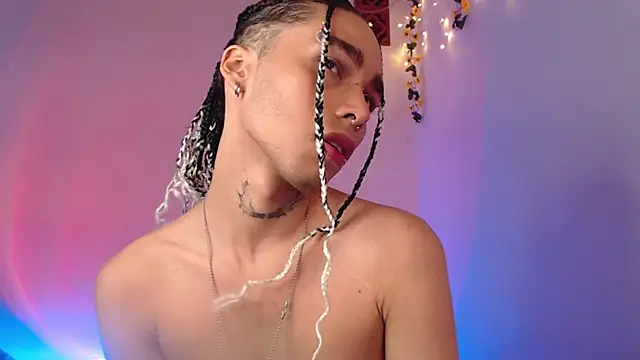 Snapshot of seven7xis chatting on February 2025 03:36:02 AM seven7xis online show from February 2025 03:36:02 AM