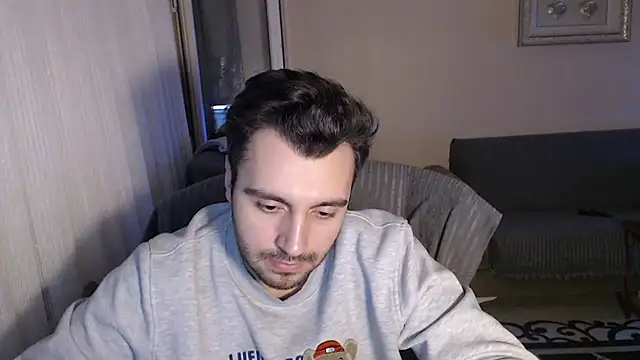 handsomeee04 online show from October 2025 10:00:02 PM