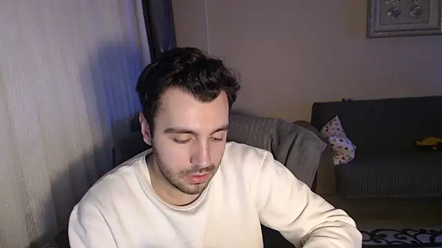 handsomeee04 online show from October 2025 11:34:01 PM