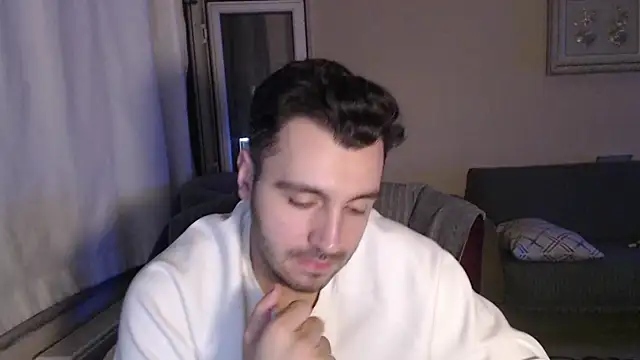 handsomeee04 online show from November 2025 08:09:02 PM