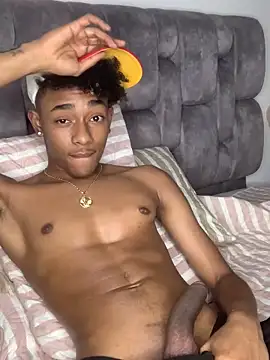 Boy cock18 online show from January 2025 12:39:01 AM