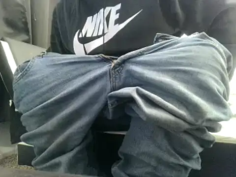 Snapshot of party51502 chatting on February 2025 01:41:02 AM party51502 online show from February 2025 01:41:02 AM