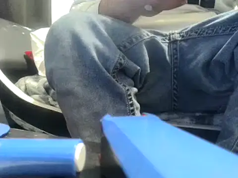 Snapshot of party51502 chatting on February 2025 09:37:01 AM party51502 online show from February 2025 09:37:01 AM