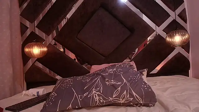 Snapshot of sam_lewins chatting on January 2025 10:19:01 PM sam lewins online show from January 2025 10:19:01 PM