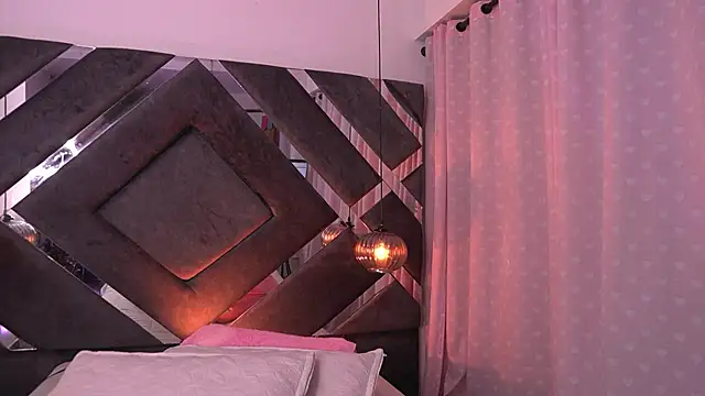 Snapshot of sam_lewins chatting on September 2025 07:14:02 PM sam lewins online show from September 2025 07:14:02 PM