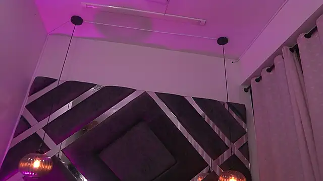 Snapshot of sam_lewins chatting on September 2025 07:17:02 PM sam lewins online show from September 2025 07:17:02 PM