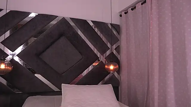 Snapshot of sam_lewins chatting on October 2025 07:22:02 PM sam lewins online show from October 2025 07:22:02 PM