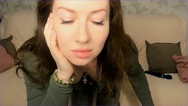  yessJulia  online show from June 2026 07:44:01 AM