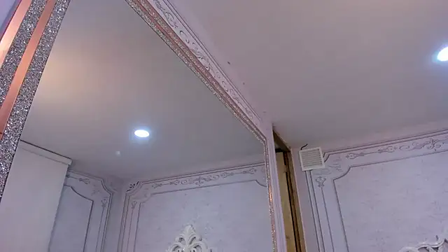 Daphne Fox  online show from March 2025 08:32:02 AM