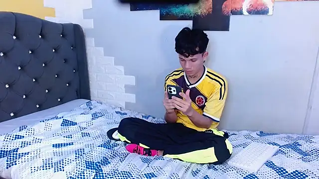 andy dan18 online show from September 2025 05:45:01 PM