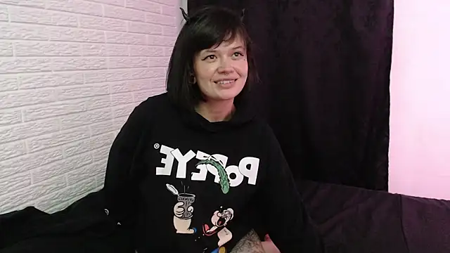 rousstattoo online show from March 2025 04:32:01 AM