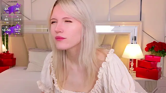 NellieLoyns online show from December 2025 05:18:02 PM