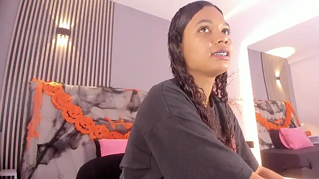 GysellHanson online show from October 2025 11:25:01 AM