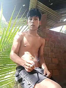 Snapshot of Andres123cv chatting on December 2025 06:59:02 PM Andres123cv online show from December 2025 06:59:02 PM