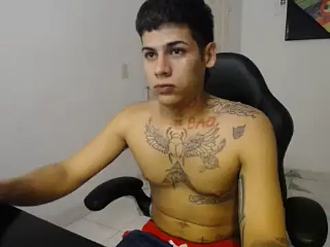 Snapshot of Clyde019 chatting on January 2025 01:56:02 AM Clyde019 online show from January 2025 01:56:02 AM