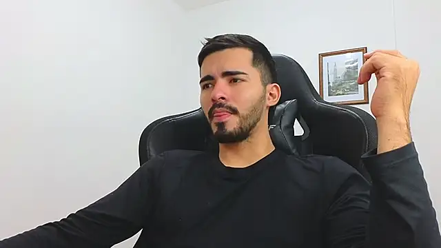 Massimoo 07 online show from January 2025 06:38:02 PM