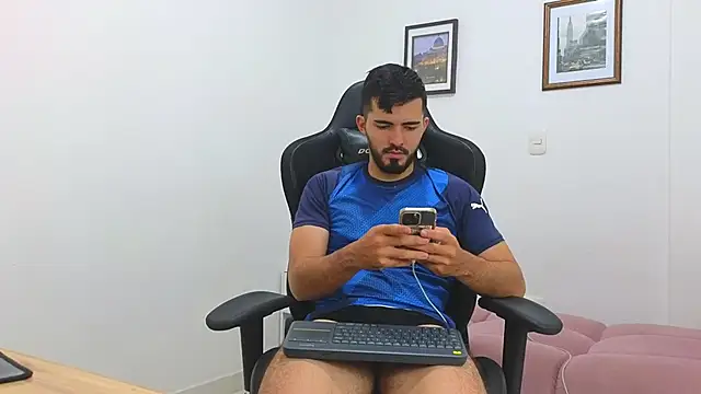 Massimoo 07 online show from January 2025 08:01:02 PM