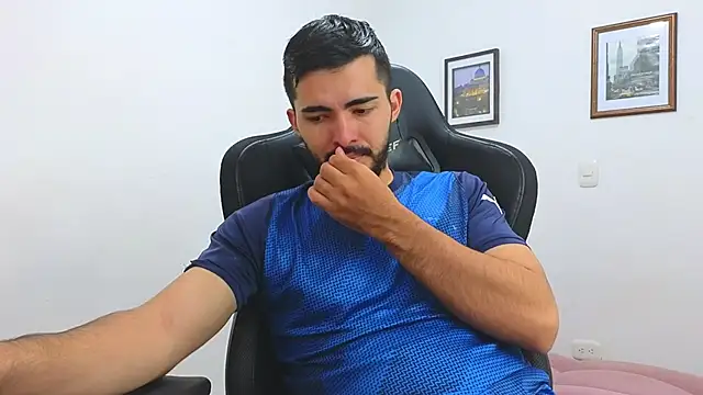 Massimoo 07 online show from February 2025 08:42:02 PM