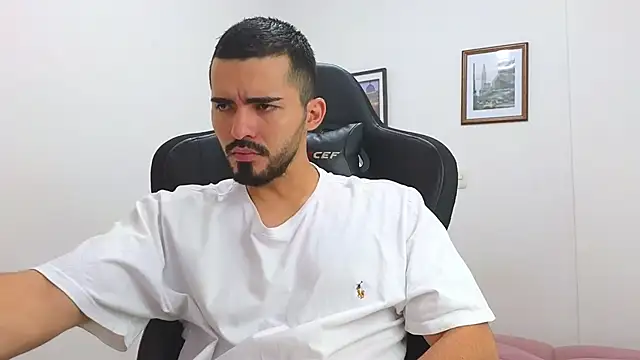 Massimoo 07 online show from March 2025 07:29:02 PM