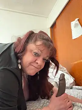 Luciouslouise72xh online show from September 2025 10:21:02 PM