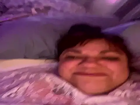 Luciouslouise72xh online show from October 2025 12:15:01 PM