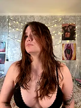 Snapshot of Sabrina_shells chatting on November 2025 10:04:02 AM Sabrina shells online show from November 2025 10:04:02 AM