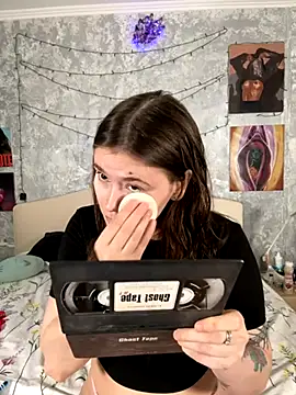 Snapshot of Sabrina_shells chatting on November 2025 01:17:02 PM Sabrina shells online show from November 2025 01:17:02 PM