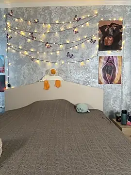 Snapshot of Sabrina_shells chatting on November 2025 11:02:02 AM Sabrina shells online show from November 2025 11:02:02 AM