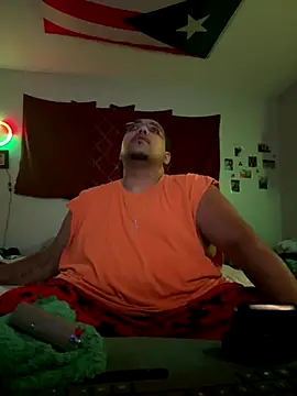 Snapshot of cloudy_couple444 chatting on October 2025 05:24:01 AM cloudy couple444 online show from October 2025 05:24:01 AM