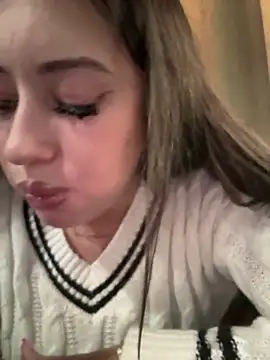 Snapshot of AndreaMood chatting on February 2025 07:56:01 AM AndreaMood online show from February 2025 07:56:01 AM