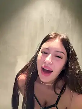 Snapshot of AndreaMood chatting on February 2025 10:26:01 AM AndreaMood online show from February 2025 10:26:01 AM