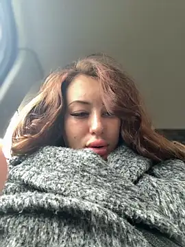 Snapshot of AndreaMood chatting on September 2025 02:48:02 AM AndreaMood online show from September 2025 02:48:02 AM