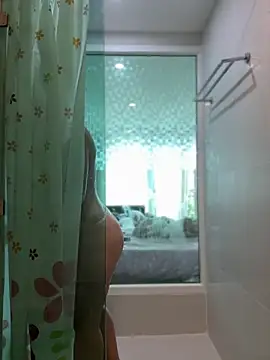 Snapshot of AndreaMood chatting on November 2025 01:28:01 AM AndreaMood online show from November 2025 01:28:01 AM